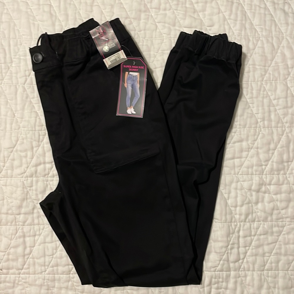 BNWT Super high rise skinny black joggers / pants
